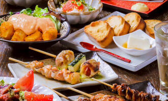 焼き鳥ダイニング APPOLOの写真