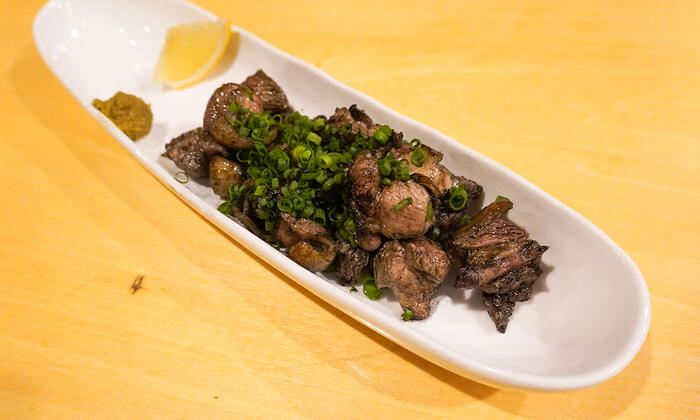 地鶏の炭火焼き画像