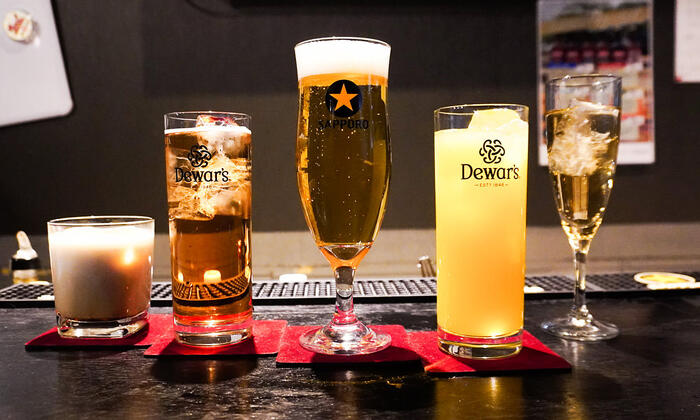 ビール、カクテル、ハイボールなどの写真